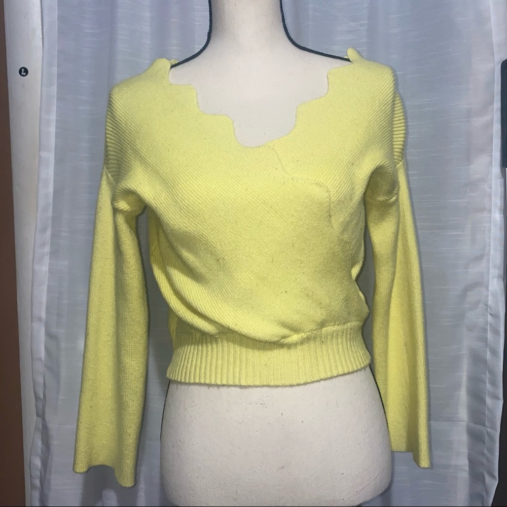 Cute canary yellow crop top sweater. Fairly used